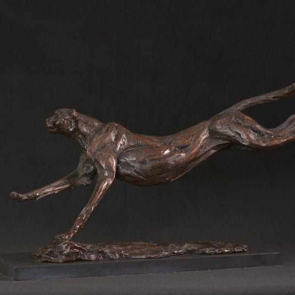 Foundry Bronze Running Cheetah Statue Small Bronze Metal Sculpture