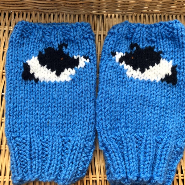 Border collie mittens ,fingerless gloves, hand knitted . Money to cat rescue