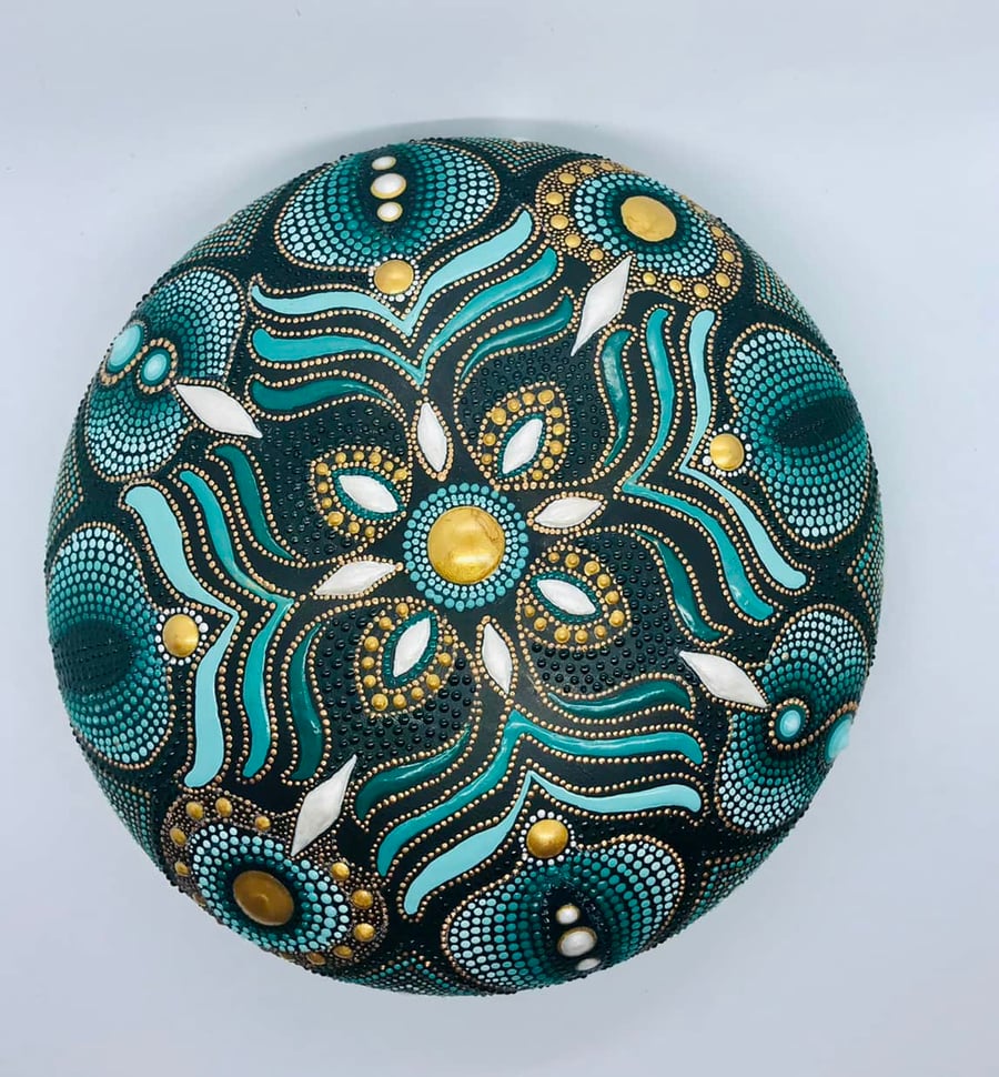 “Minze” Minty Green Mandala Stone