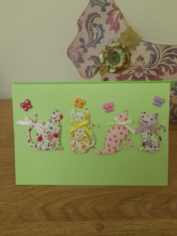 FLORAL CATS GREETINGS CARD.