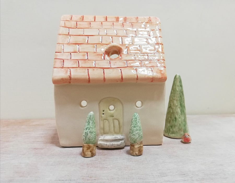  House with red roof tea light ceramic holder in a choice of two 4 candle lover