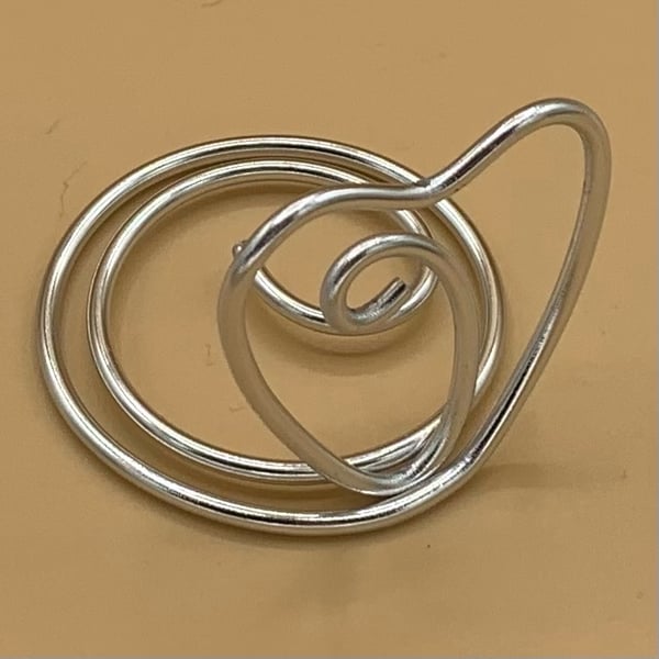 Small wire heart style card holders for place cards, photos or table numbers  