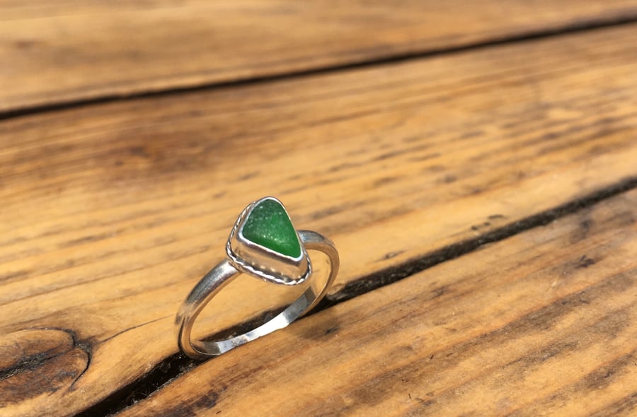 Handmade Welsh Green Sea Glass & Silver Ring Size P