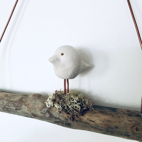 Wire art, bird on a driftwood wire, wire sculpture