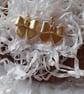 Gold bow dangle earrings. - Image 6