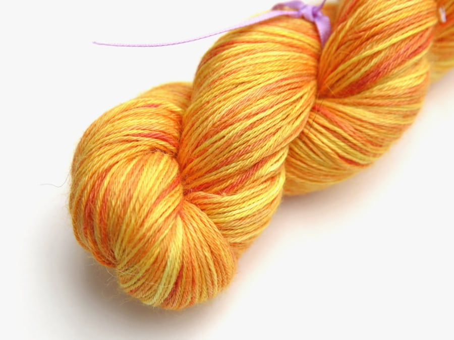 SALE: Lemon Grove - Silky baby alpaca 4-ply yarn