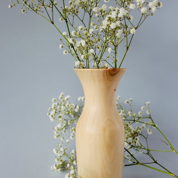 Flared, hand-turned wooden vase – for dried flowers.