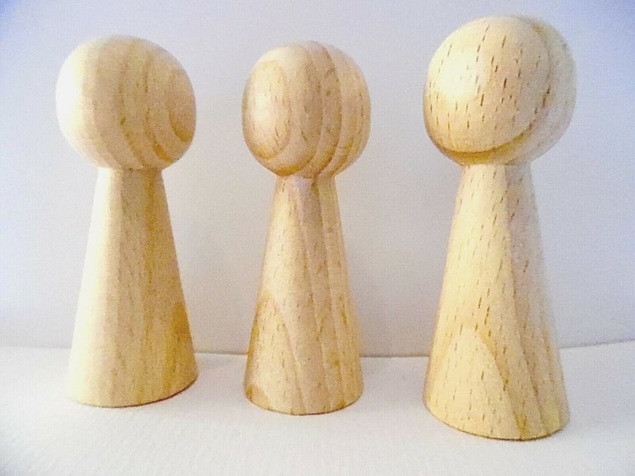 5 x Conical  peg doll Finger Puppets beechwood 6.8cm