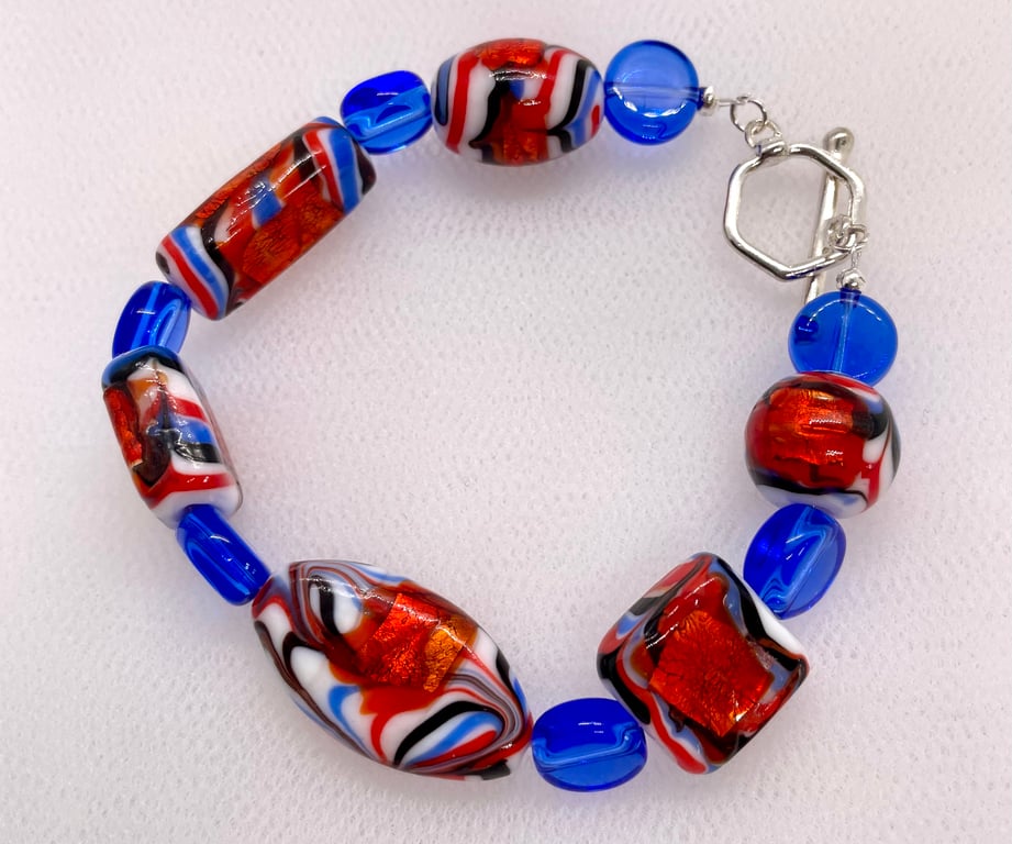 Red,White and Blue Glass Bead Bracelet 