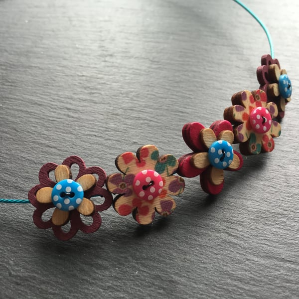 Button Necklace Wooden Flower Button Choker Turquoise Pink Purple