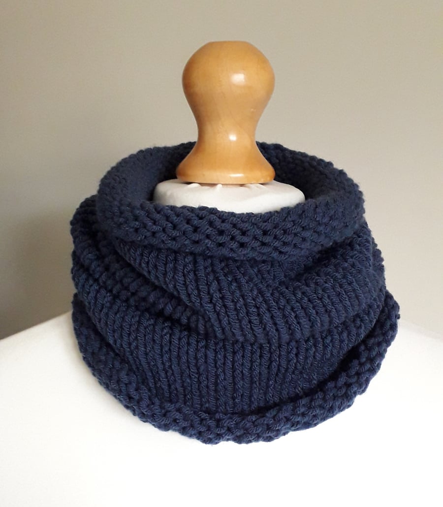 Cowl, Scarf, Infinity Scarf, Neck Warmer: Chunky Blue
