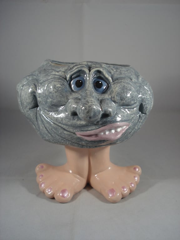 Small Grey Ceramic Novelty Garden Flower Herb Plant Pot Planter Candle Holder.