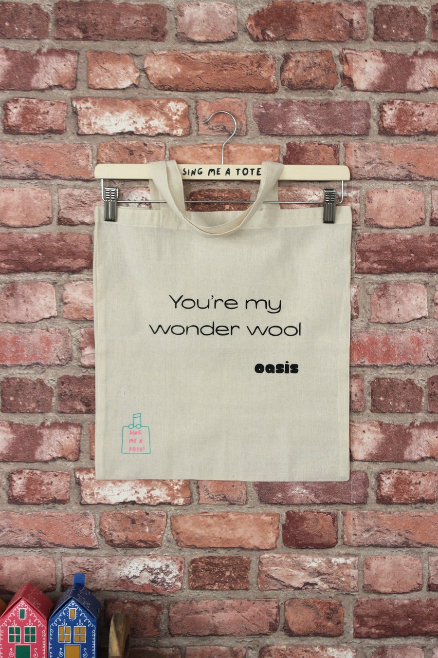 Wool storage tote bag for knitting or crochet featuring an oasis song pun. 