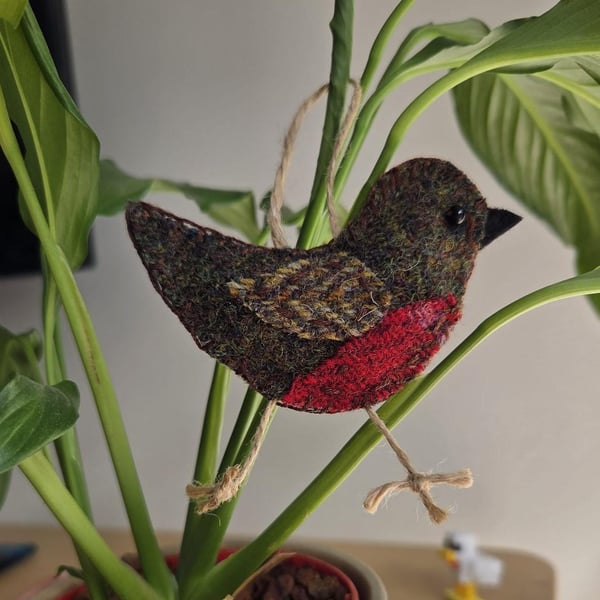 Tweedy robin hanging decoration