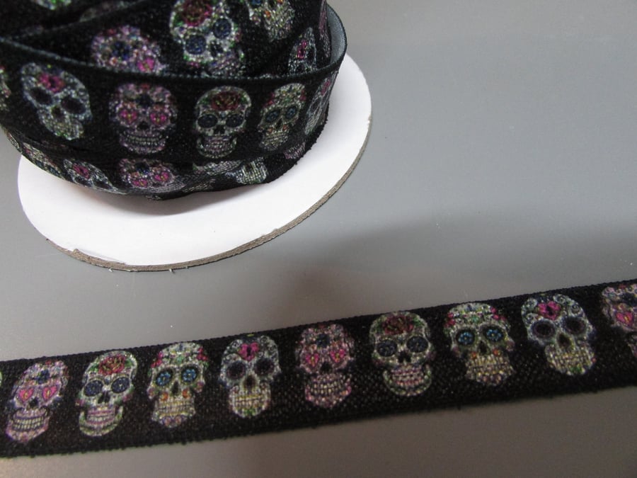 Skull Fold Over Elastic x 1 metre