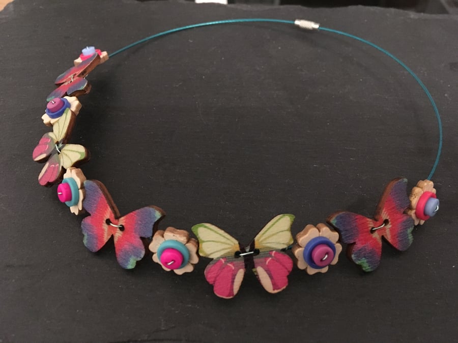 Butterfly button choker necklace 
