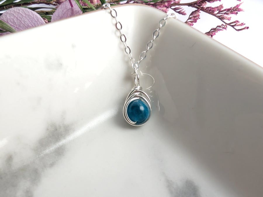 APATITE Minimalist Dainty Sterling Silver Pendant Wire Wrapped