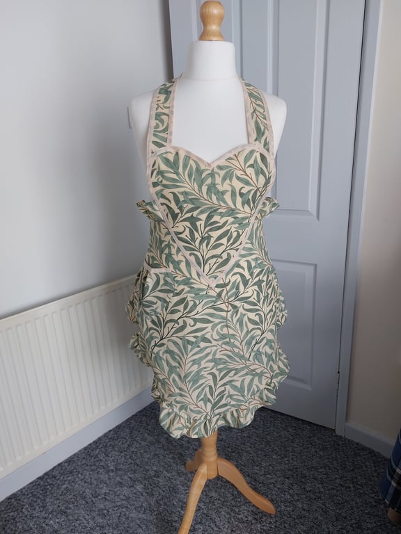 1940's retro style sweetheart apron 