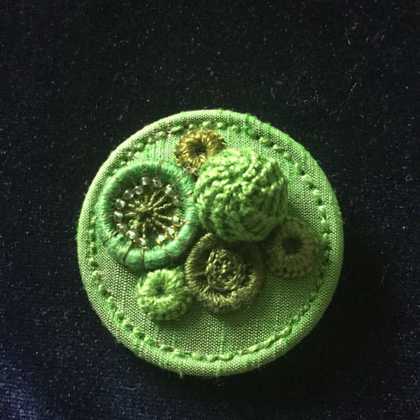 Dorset Button Medley Brooch, Emerald Green