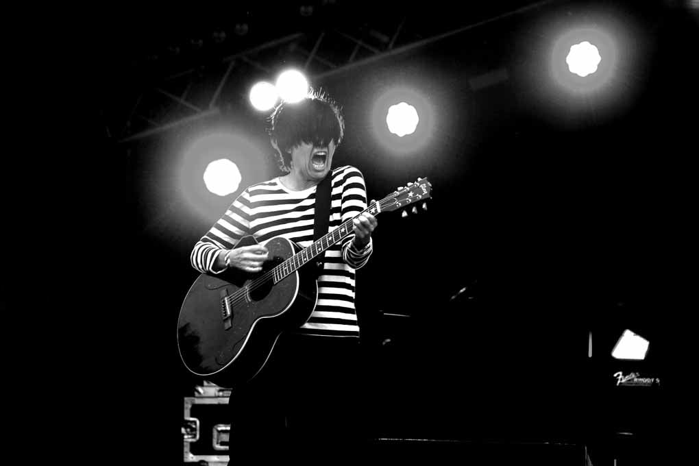 Sharleen Spiteri Performing Live With Texas Photograph Print