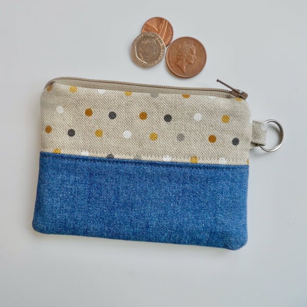 Coin purse in blue denim and beige spotted fabric