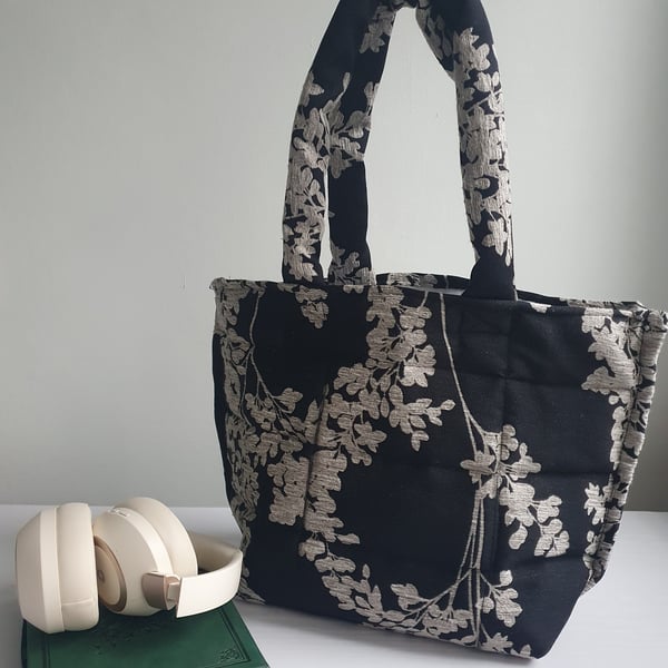 Cosy Quilted Handbag