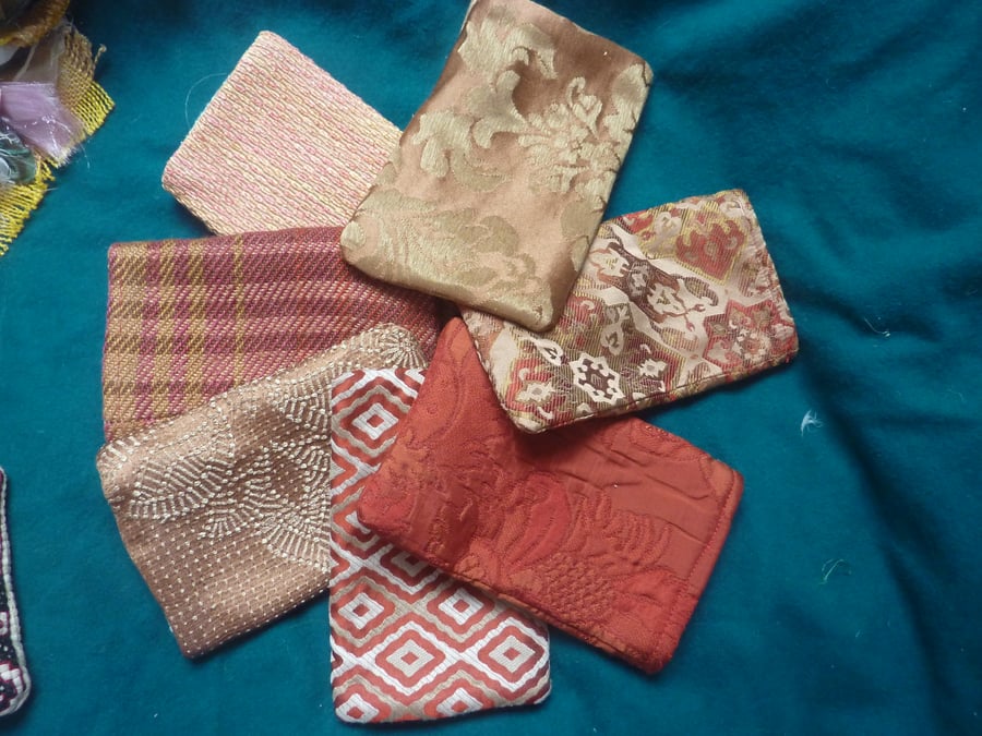 Silk Brocade Designer Fabrics Padded Glasses Case Soft Fabric Lineing 9X15cms