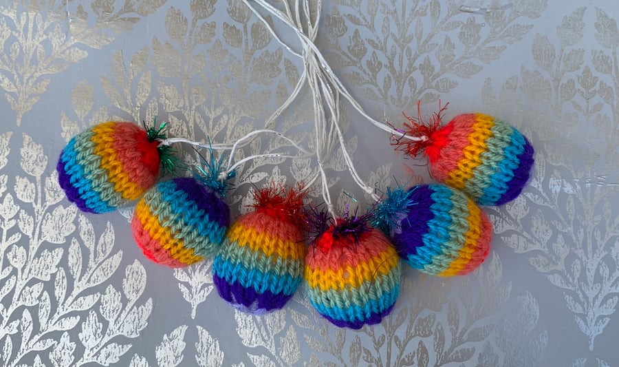 Knitted Christmas baubles, mini baubles
