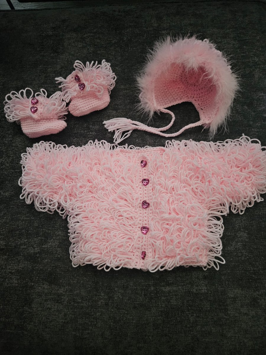 Baby loopy cardigan set