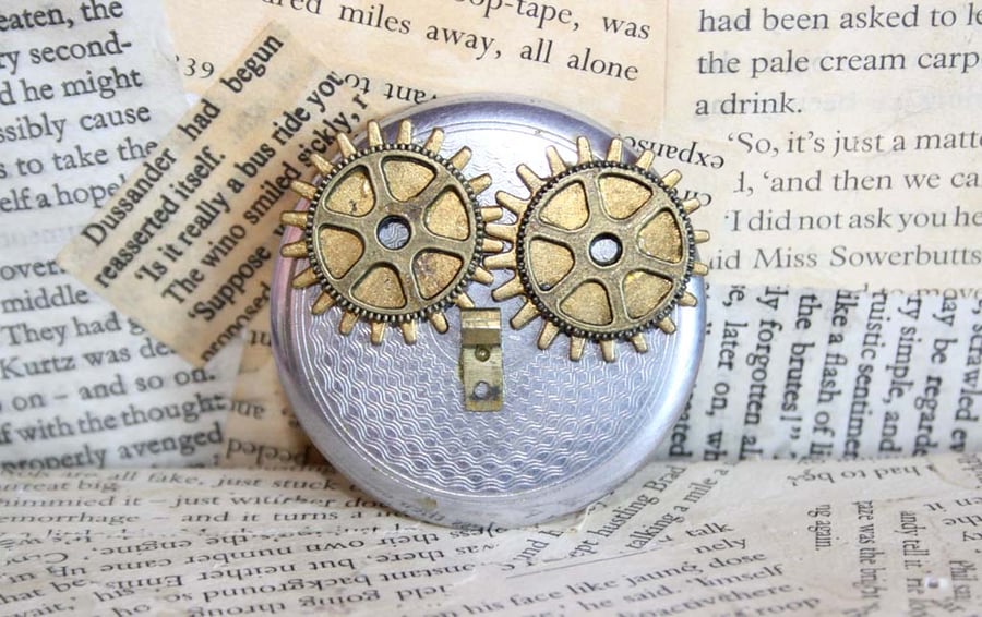 SALE Steampunk Owl Bird Brooch