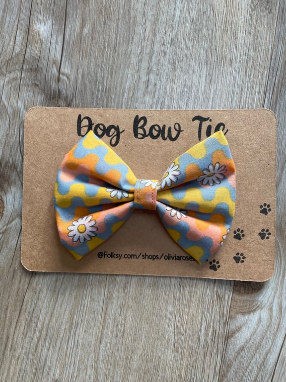 Daisy print dog accessory, Dog bow for collar