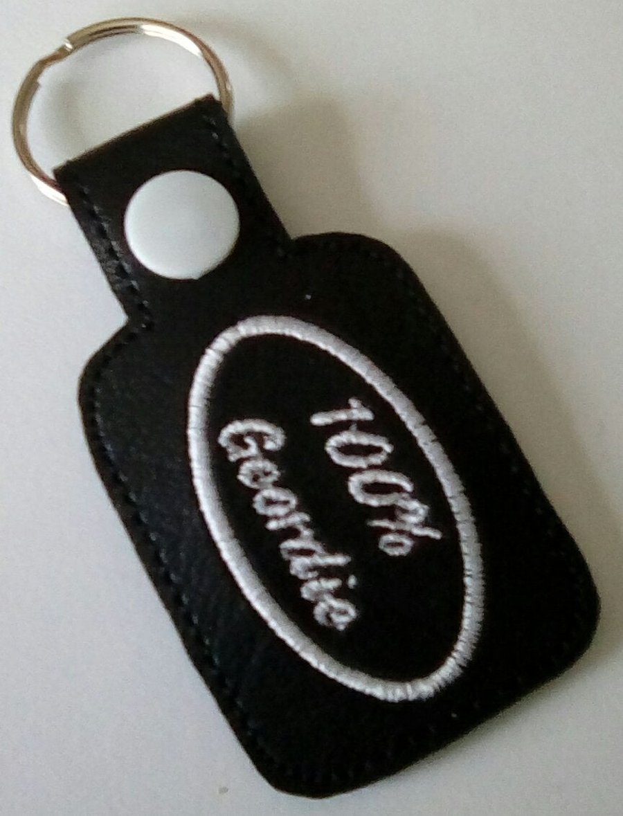 659. 100% Geordie keyring.