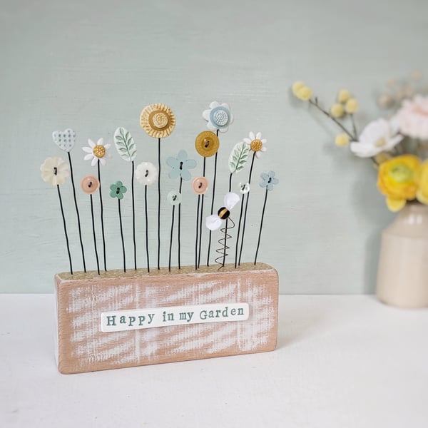 Clay and Button Flower Garden with Bee in Wood Block 'Happy in my Garden'
