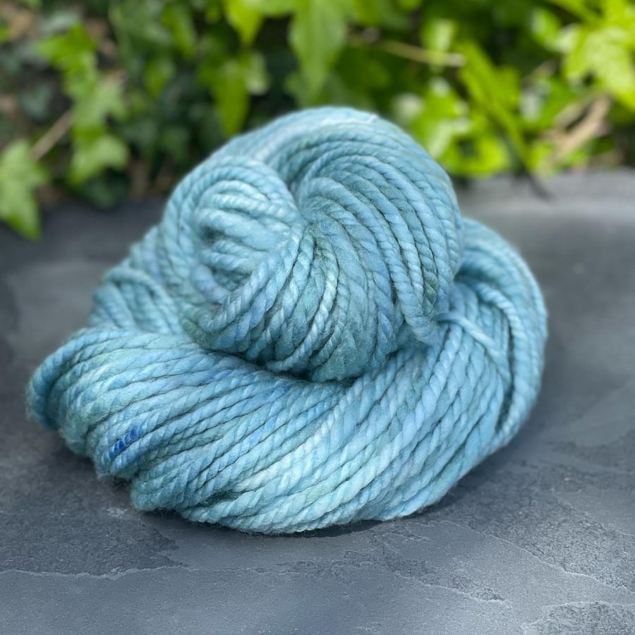 Hand Spun Falklands Superwash Wool Yarn 2ply Chunky Yarn Thick and Thin Yarn