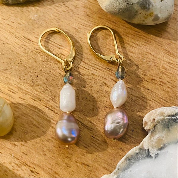 Baroque pearl and glass bead earrings- ivory beige grey - BPGE09