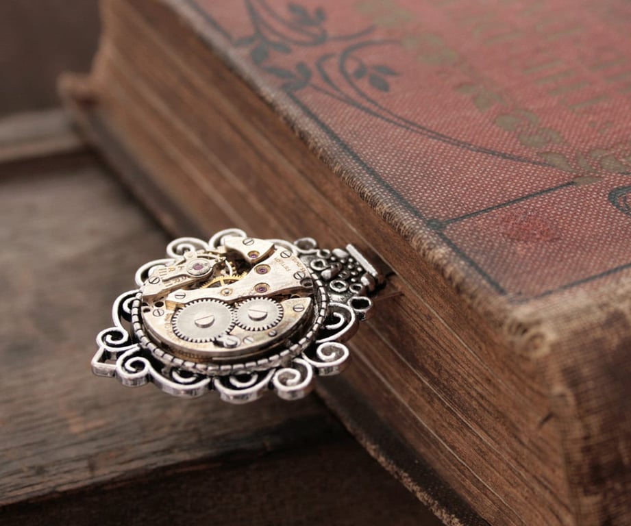 Bookmark, Unique Gift for Reader Steampunk Book Mark made of Watch Work
