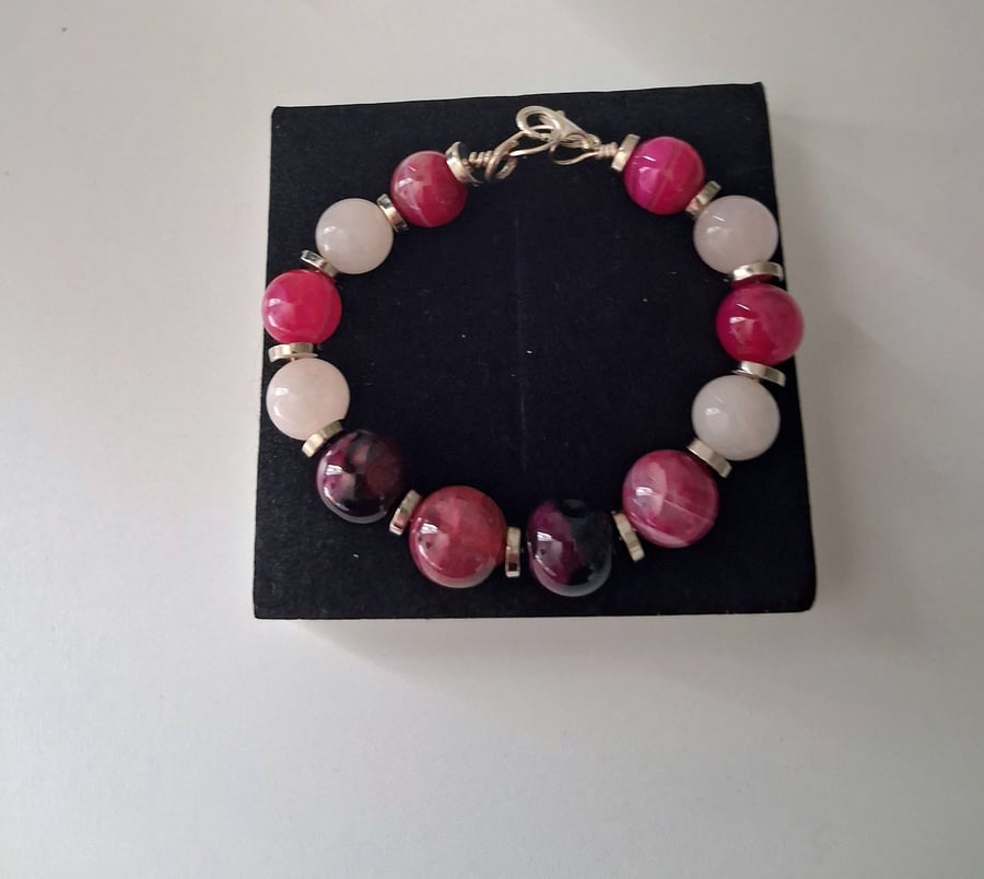 Hamdmade Indian Agate bracelet