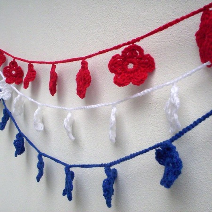 Crochet flower garlands, crochet bunting,
