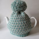 Tea cosie Tea cosy - tweed icicle with pompom