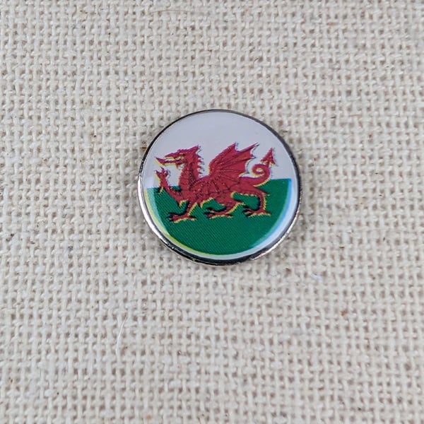 Wales Flag Badge - Large Resin Topped Pin badge - Welsh flag Pin