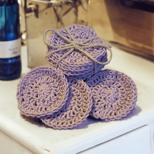 Reusable face scrubbies