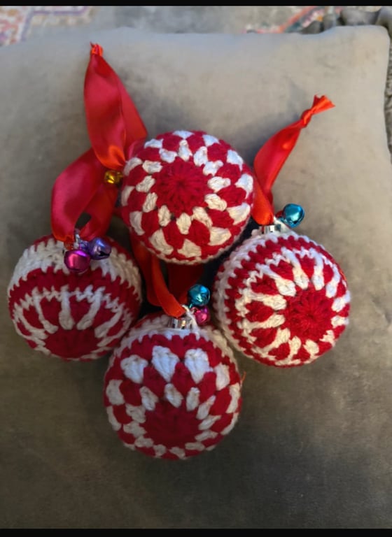 Handmade crochet Christmas tree baubles 