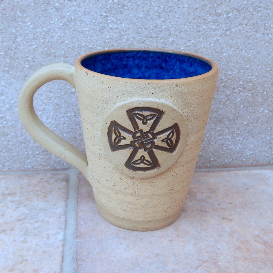 Coffee mug tea cup celtic knotwork handthrown stoneware wheel thrown pottery 