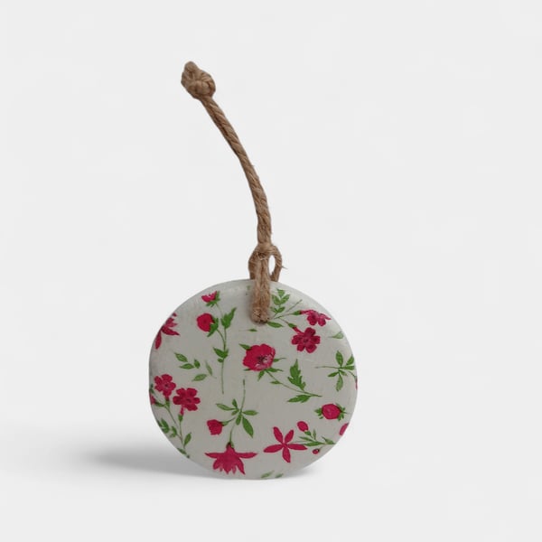 Pink Wildflowers Round Clay Hanging Aromatherapy Diffuser