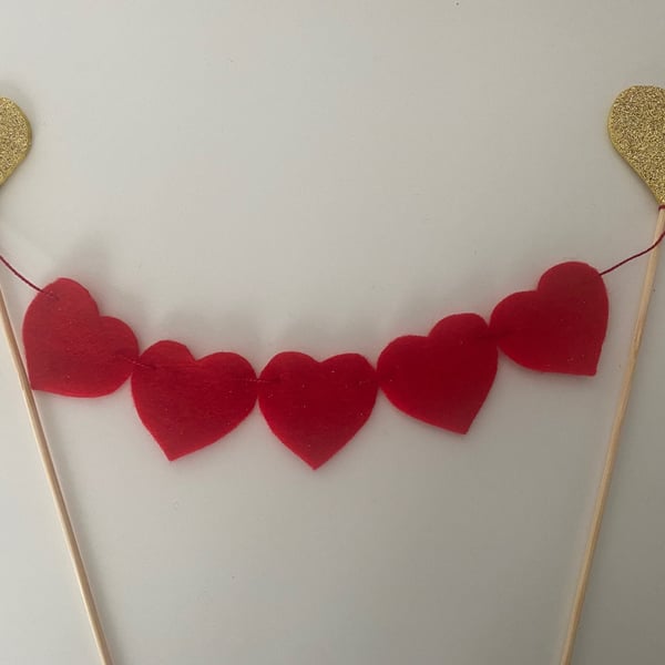 Valentine's Day Felt Cake Topper, Hearts Felt Bunting, Handmade Cake Topper, Gli