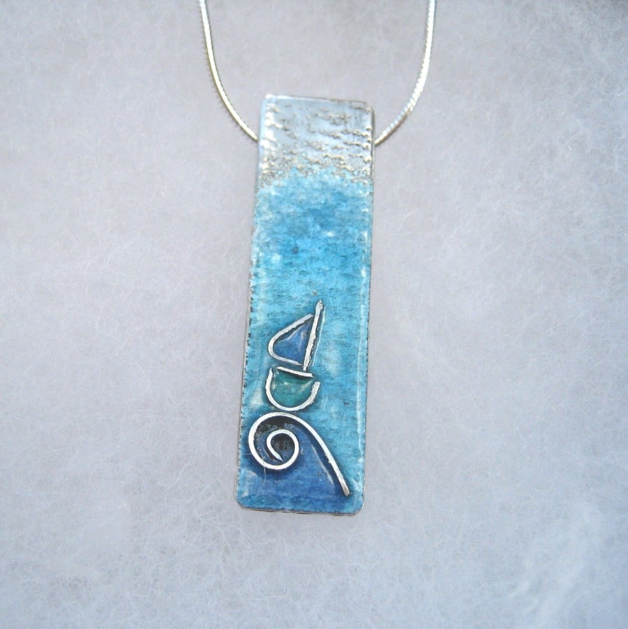 Enamelled sterling silver necklace with sailboat on waves