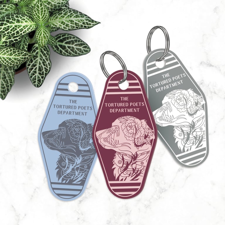 Tattooed Golden Retriever - TPD Motel-Style Keyring: Retro Acrylic Keychain