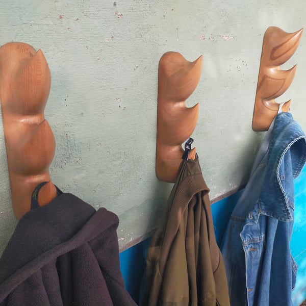 The original wall claws