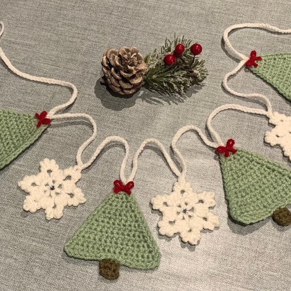 Crochet Christmas Bunting, Handmade Christmas Tree & Snowflake Garland