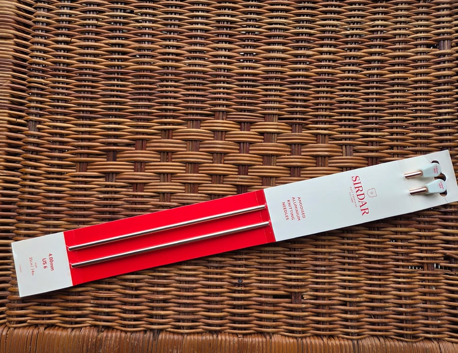 4mm Knitting Needles - Rose Gold Aluminium